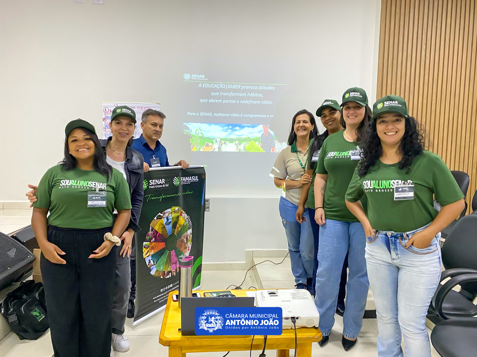 Curso sobre Relações Interpessoais fortalece equipe da Câmara