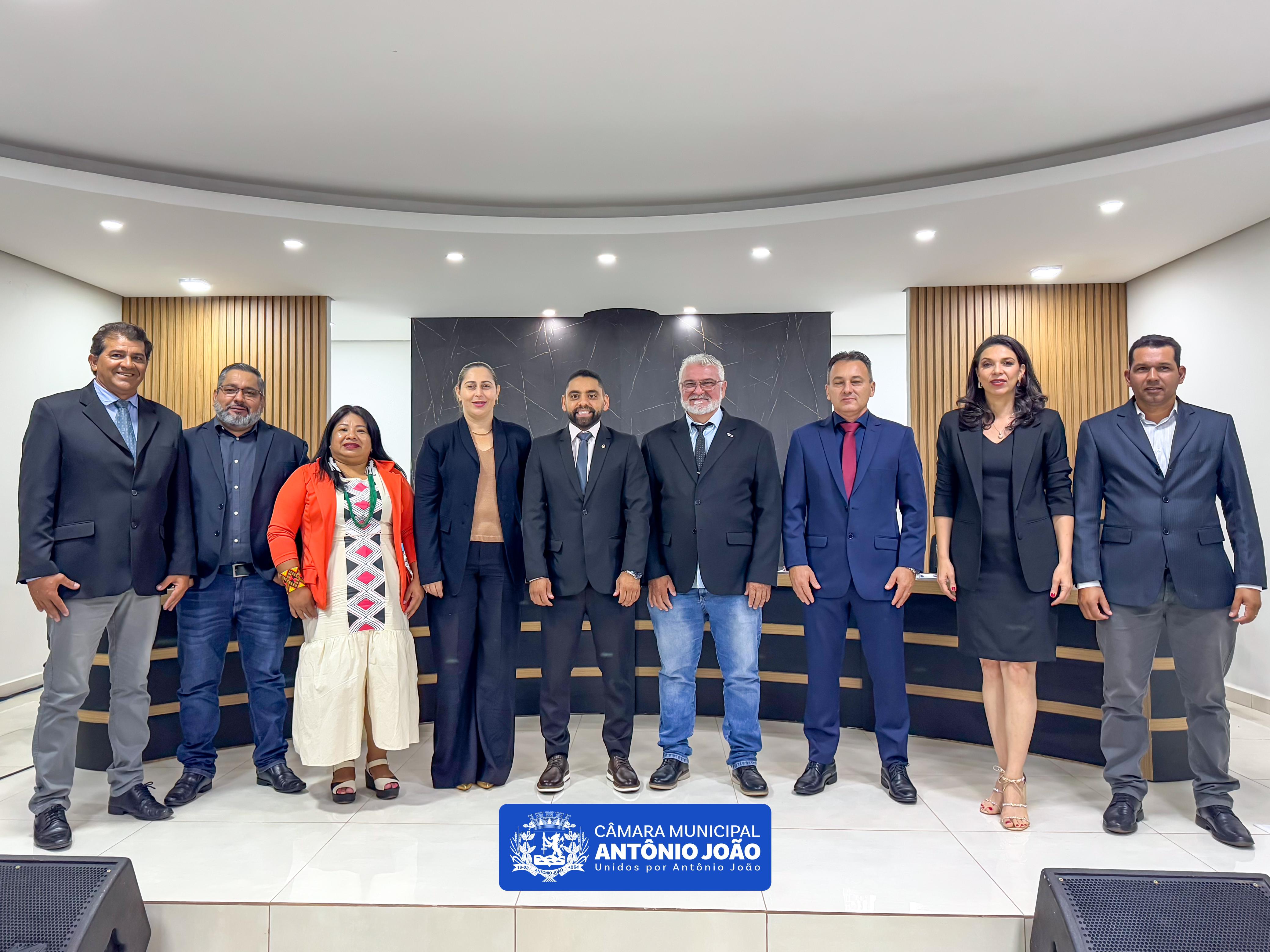 Câmara Municipal realiza sessão solene de abertura dos trabalhos legislativos de 2025